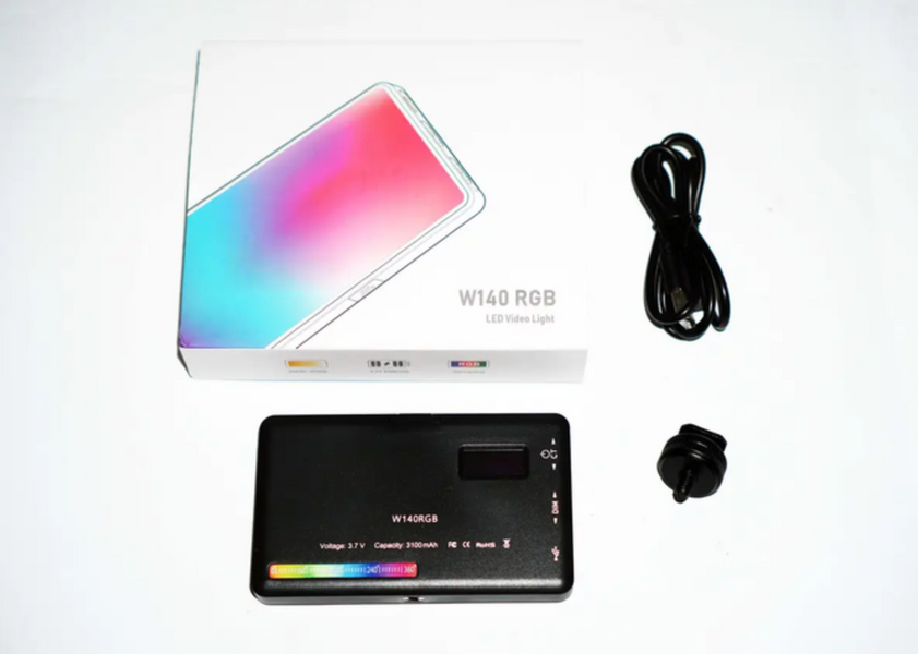 Портативне накамерне відеосвітло W140 RGB LED (2500&ndash;9000K, 3100 мАг) w140 фото